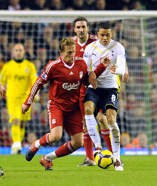 沃尔夫斯堡vs弗赖堡：阿诺德、温德首发，堂安律、金特尔出战.